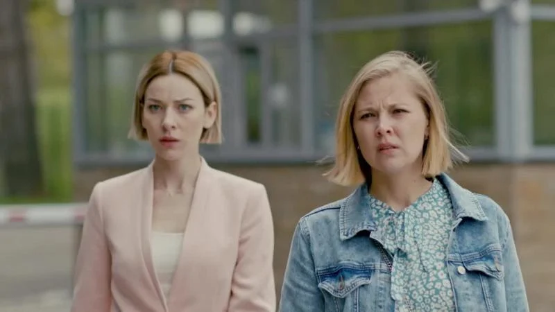 Кадры из сериала Акушер (2022)
