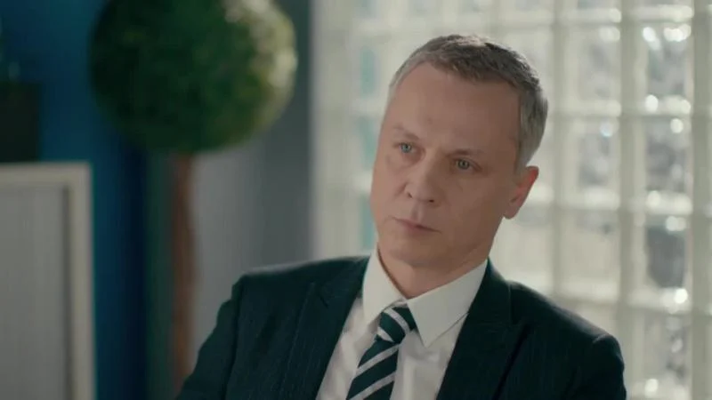 Кадры из сериала Акушер (2022)