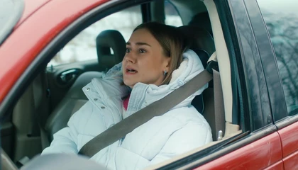 Кадры из сериала Акушер (2022)